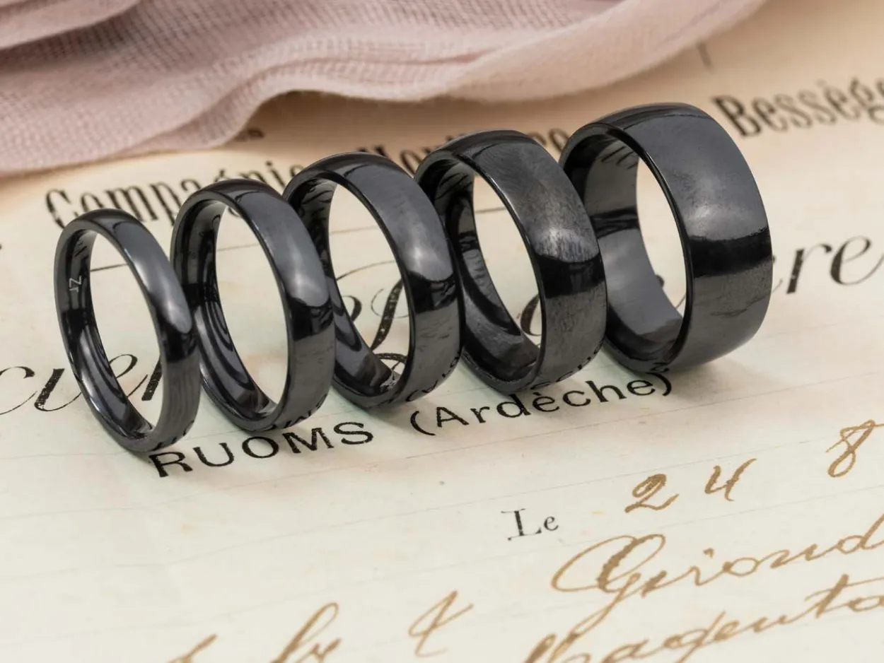 Black Zirconium Court Polished Wedding Ring 4.0mm, Size Z, 1.6mm Wall