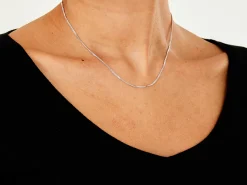 9ct White Gold 1.4mm Diamond Cut Curb Chain 16