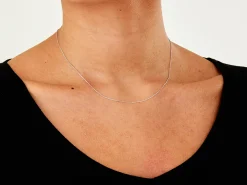 9ct White Gold 0.8mm Diamond Cut Oval Belcher Chain 16