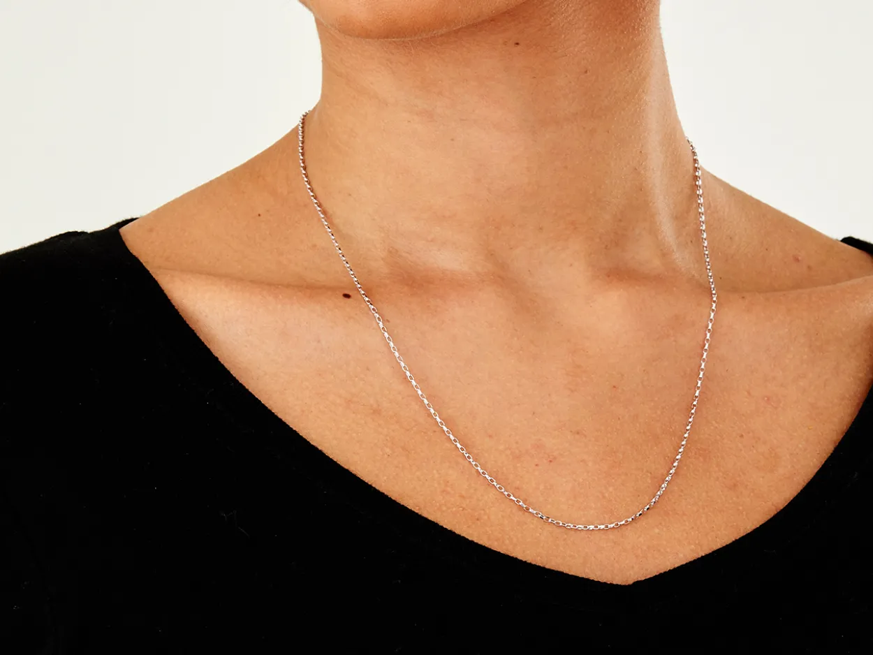 9ct White Gold 1.7mm Diamond Cut Oval Belcher Chain 20"/50cm Hallmarked