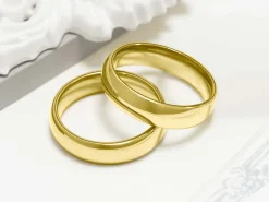18ct Yellow Gold Court Wedding Ring 6.0mm, Size W, 4.77g Super Lightweight, Laser Hallmarked, Wall Thickness 2.0mm, 100% Recycled Gold