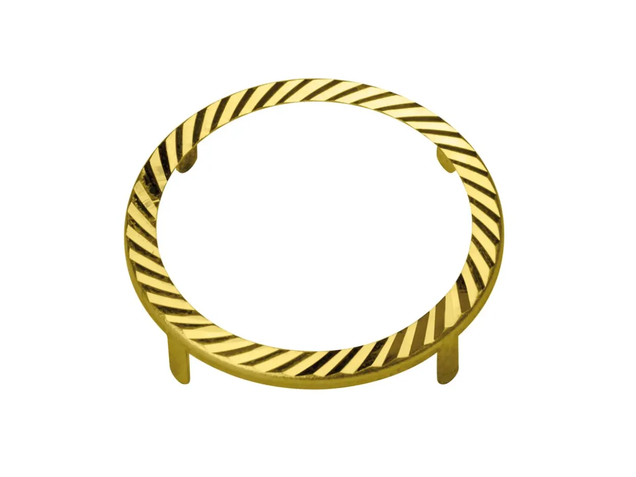9ct Yellow Gold Half Sovereign 4 Claw Dia