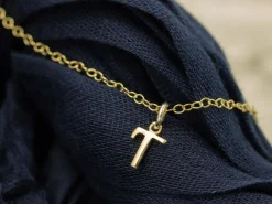 9ct Yellow Gold Letter T Initial Charm