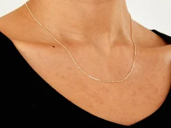 9ct Yellow Gold 0.8mm Diamond Cut Curb Chain 18