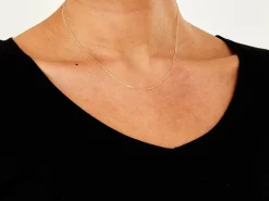 9ct Yellow Gold 0.7mm Diamond Cut Curb Chain 16
