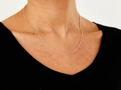 9ct Yellow Gold 1.3mm Diamond Cut Curb Chain 18