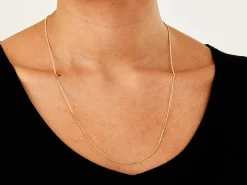 9ct Yellow Gold 1.3mm Diamond Cut Curb Chain 22