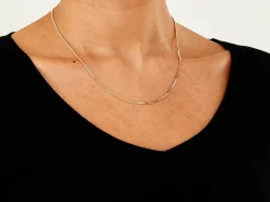 9ct Yellow Gold 1.8mm Diamond Cut Curb Chain 18