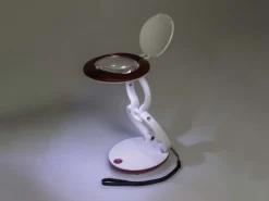 Daylight Yoyo Magnifier Lamp