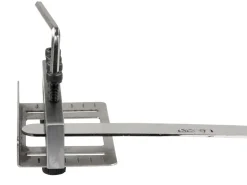 Deluxe Riveting 4 Hole Metal Punch