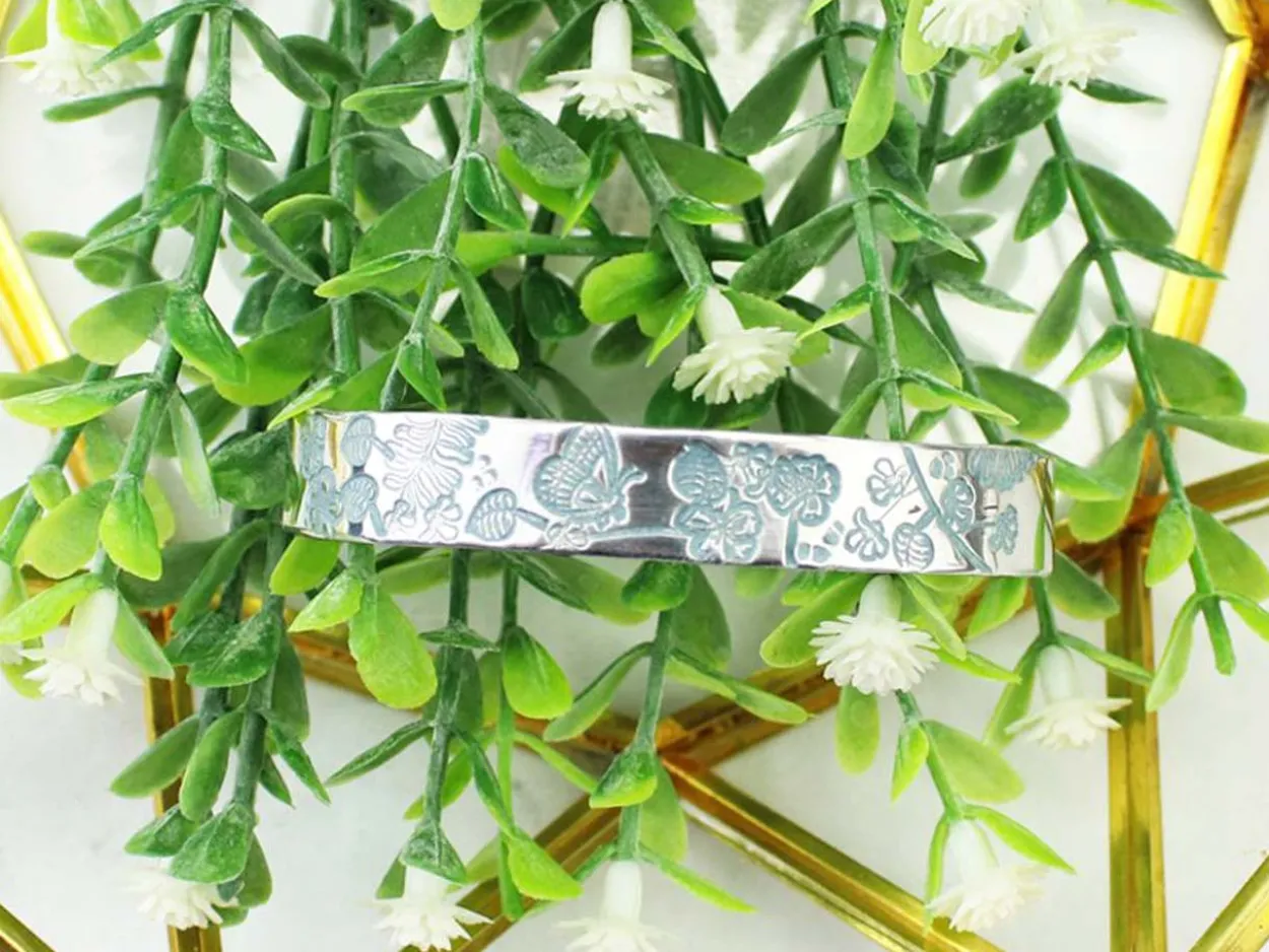 ImpressArt Resting Butterfly Ultra Detail Design Stamp 9.5mm