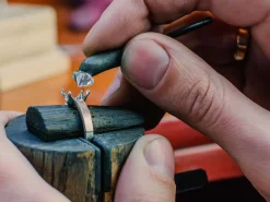 Lab Grown Diamond 0.25ct, Round Brilliant Cut, D Colour Vs Clarity, 4mm