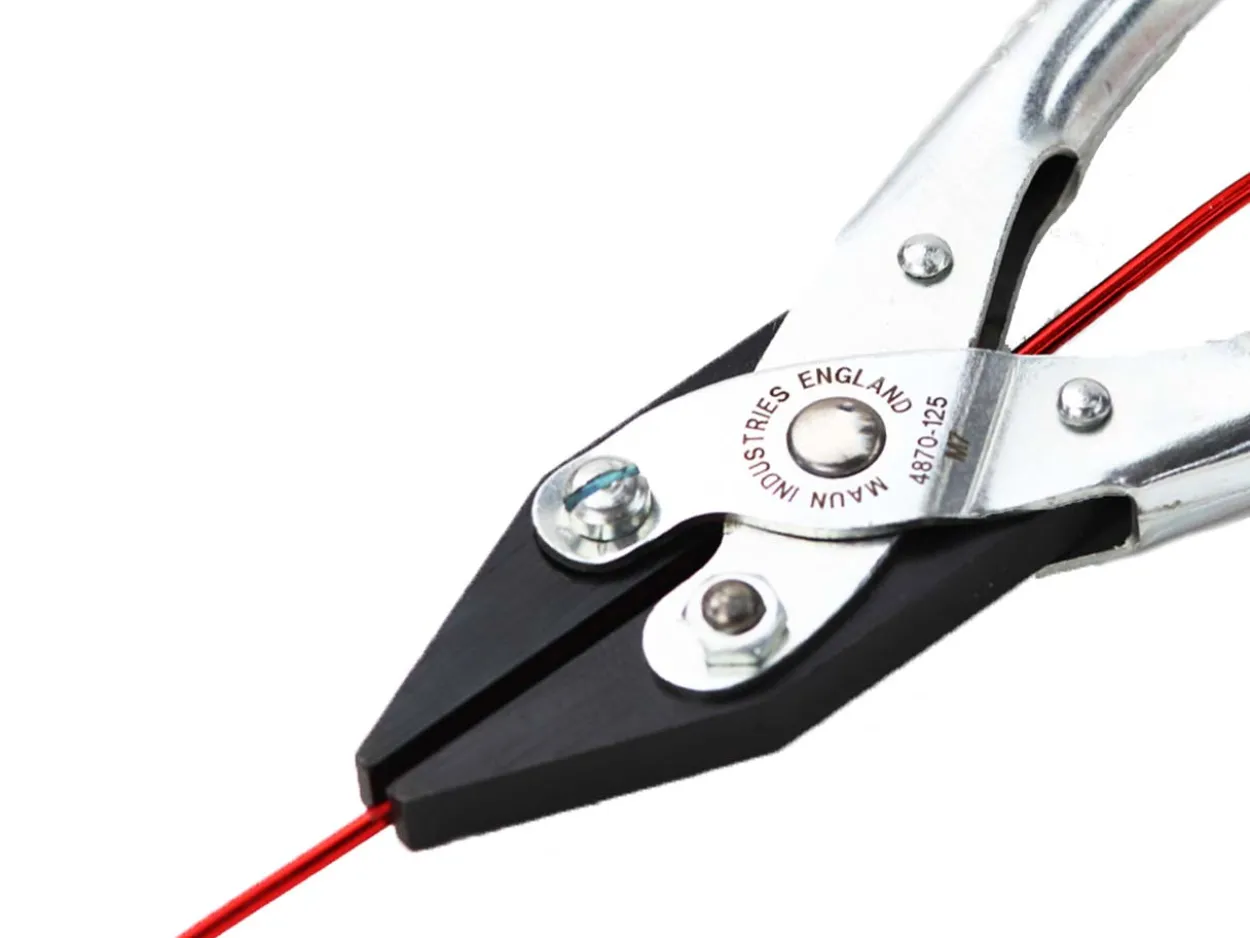 Maun Flat Nose Pliers 125mm/5" Parallel Action, With Smooth Jaws