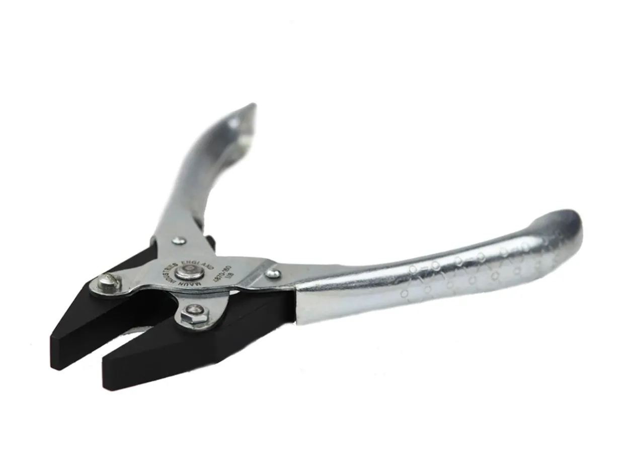 Maun Flat Nose Pliers 160mm/6.5" Parallel Action, With Smooth Jaws