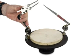 Rotating Round Soldering Platform With Double Fibre Tweezers And Third Hands