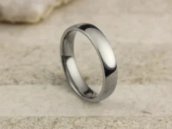 Titanium Court Polished Wedding Ring 4.0mm, Size R, 1.6mm Wall