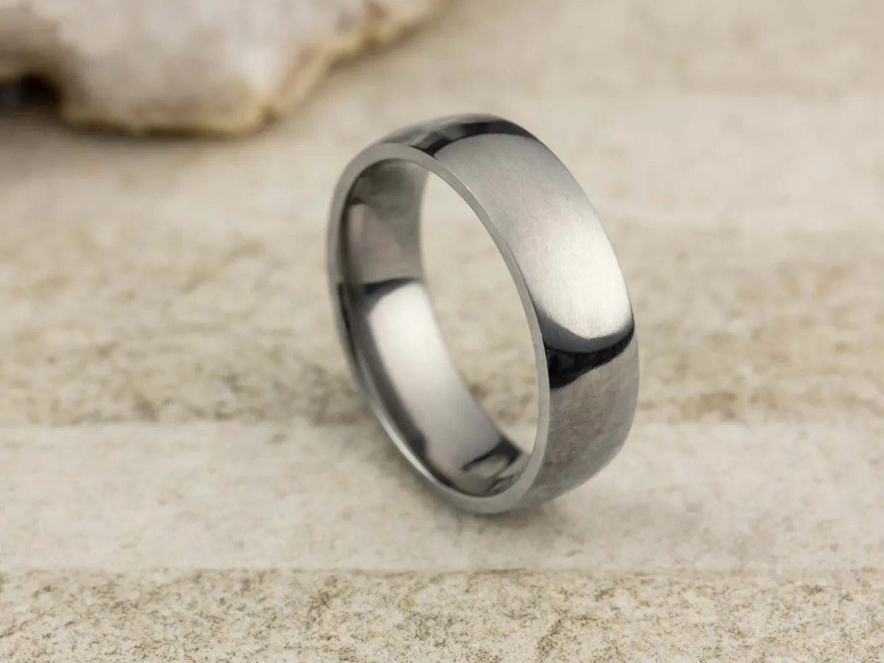 Titanium Court Polished Wedding Ring 6.0mm, Size R, 1.8mm Wall