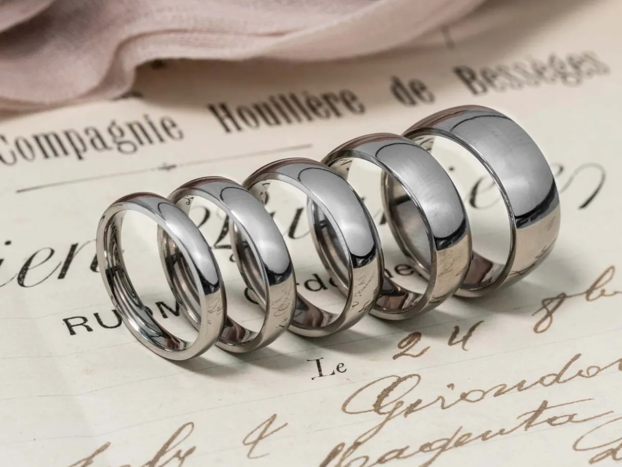 Titanium Court Polished Wedding Ring 6.0mm, Size R, 1.8mm Wall