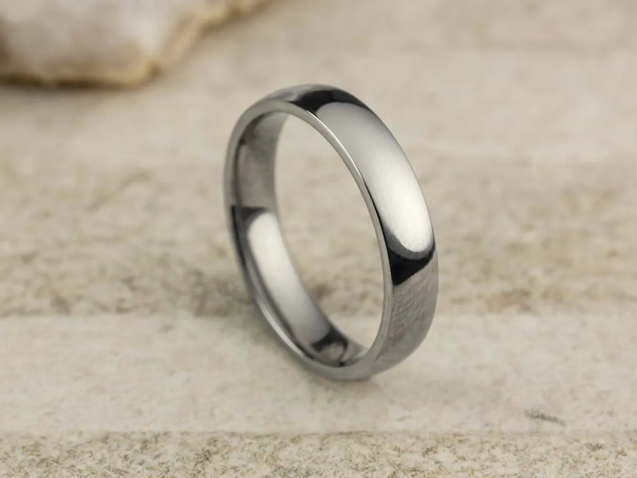 Titanium Court Polished Wedding Ring 4.0mm, Size Z, 1.6mm Wall