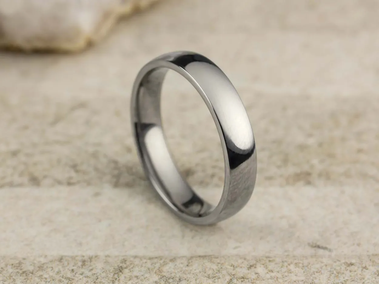 Titanium Court Polished Wedding Ring 4.0mm, Size W, 1.6mm Wall