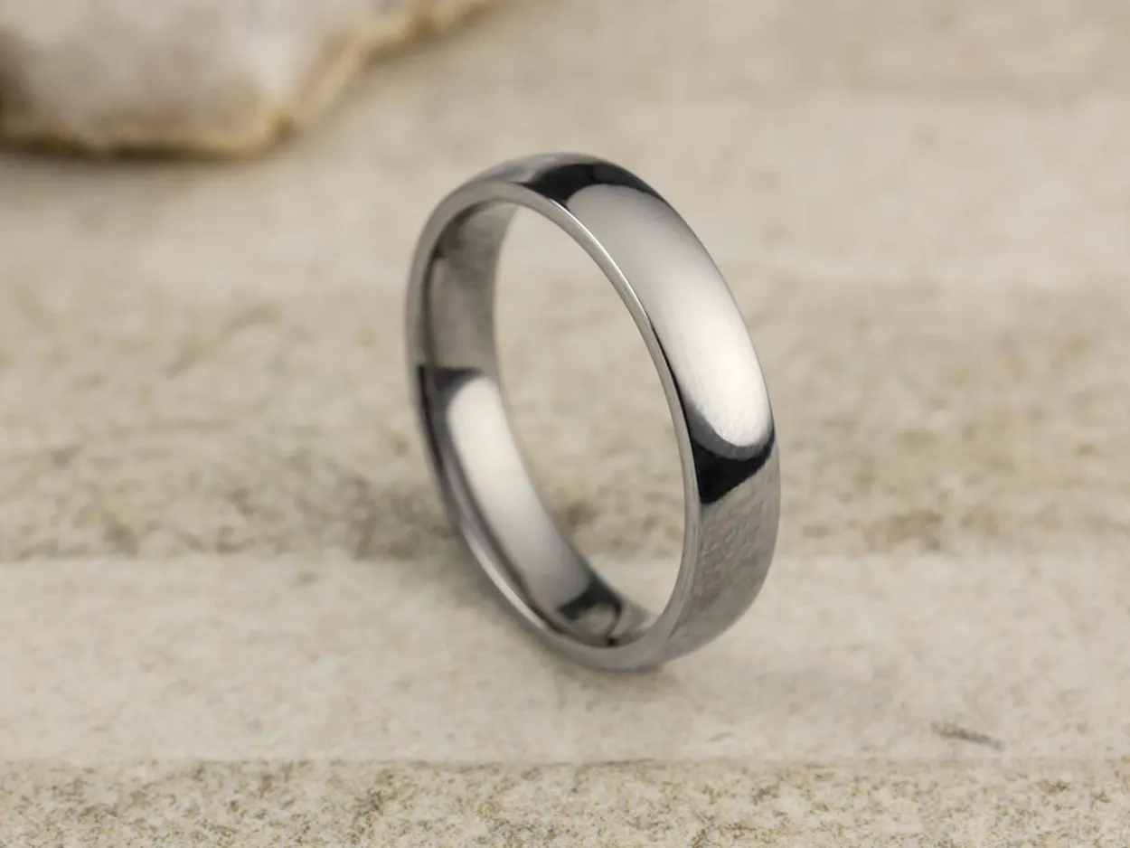 Titanium Court Polished Wedding Ring 4.0mm, Size S, 1.6mm Wall