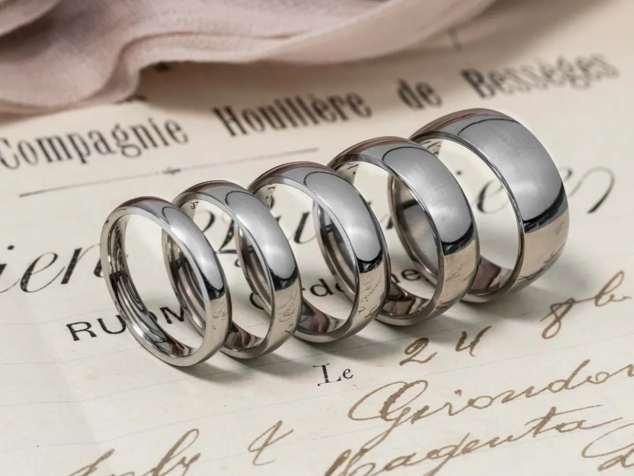 Titanium Court Polished Wedding Ring 4.0mm, Size O, 1.6mm Wall