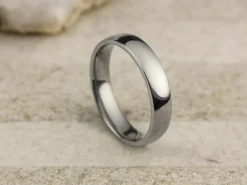 Titanium Court Polished Wedding Ring 4.0mm, Size I, 1.6mm Wall