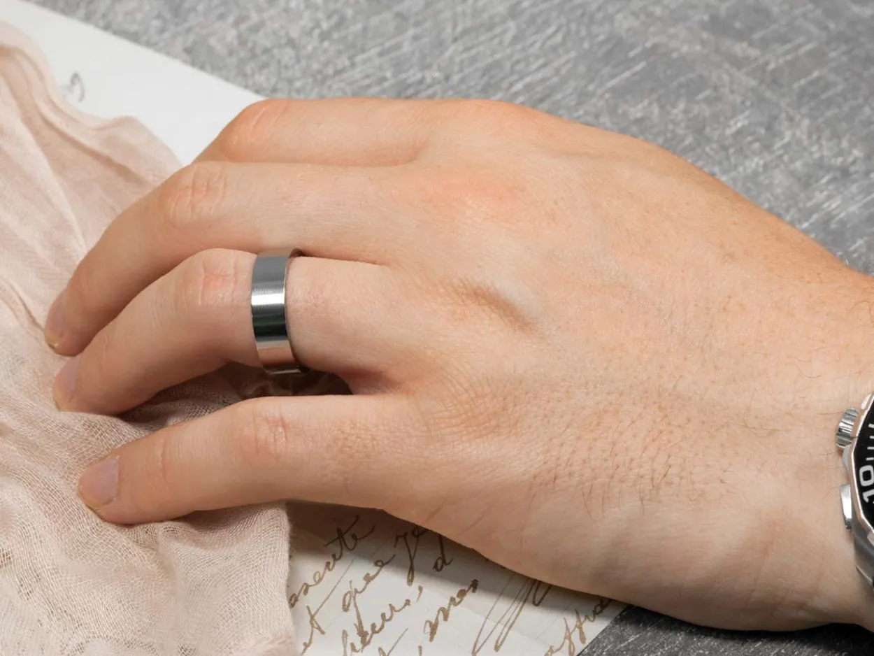 Titanium Flat Court Easy Fit Polished Wedding Ring 5.0mm, Size O, 1.8mm Wall