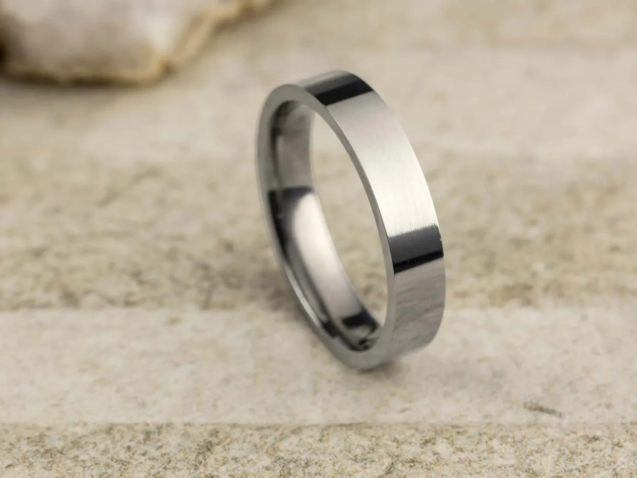 Titanium Flat Court Easy Fit Polished Wedding Ring 4.0mm, Size Z, 1.6mm Wall