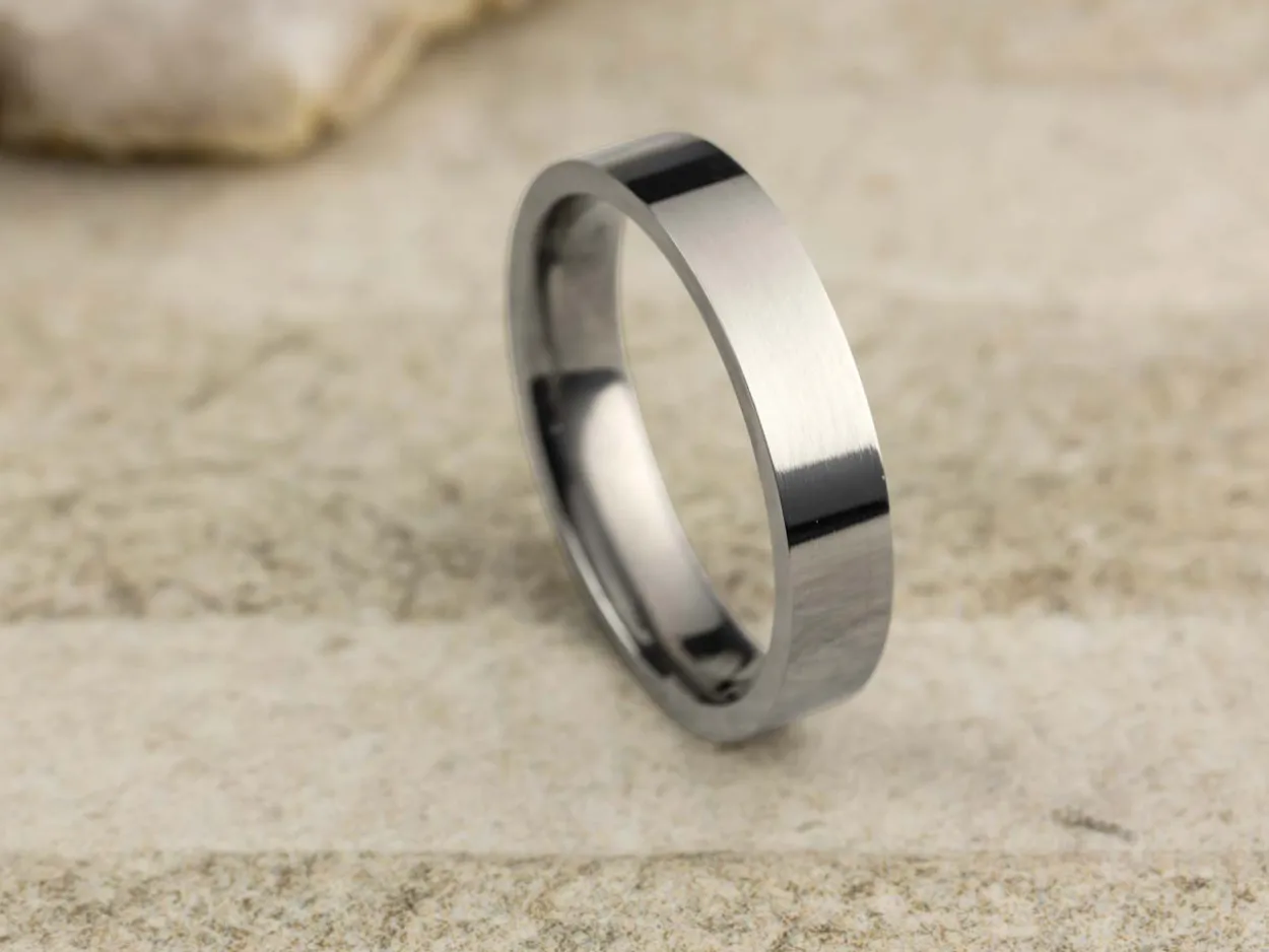 Titanium Flat Court Easy Fit Polished Wedding Ring 4.0mm, Size S, 1.6mm Wall