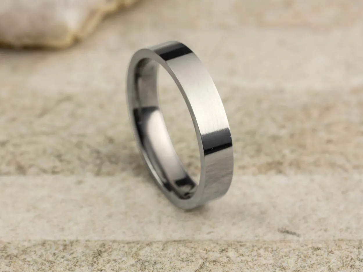 Titanium Flat Court Easy Fit Polished Wedding Ring 4.0mm, Size I, 1.6mm Wall