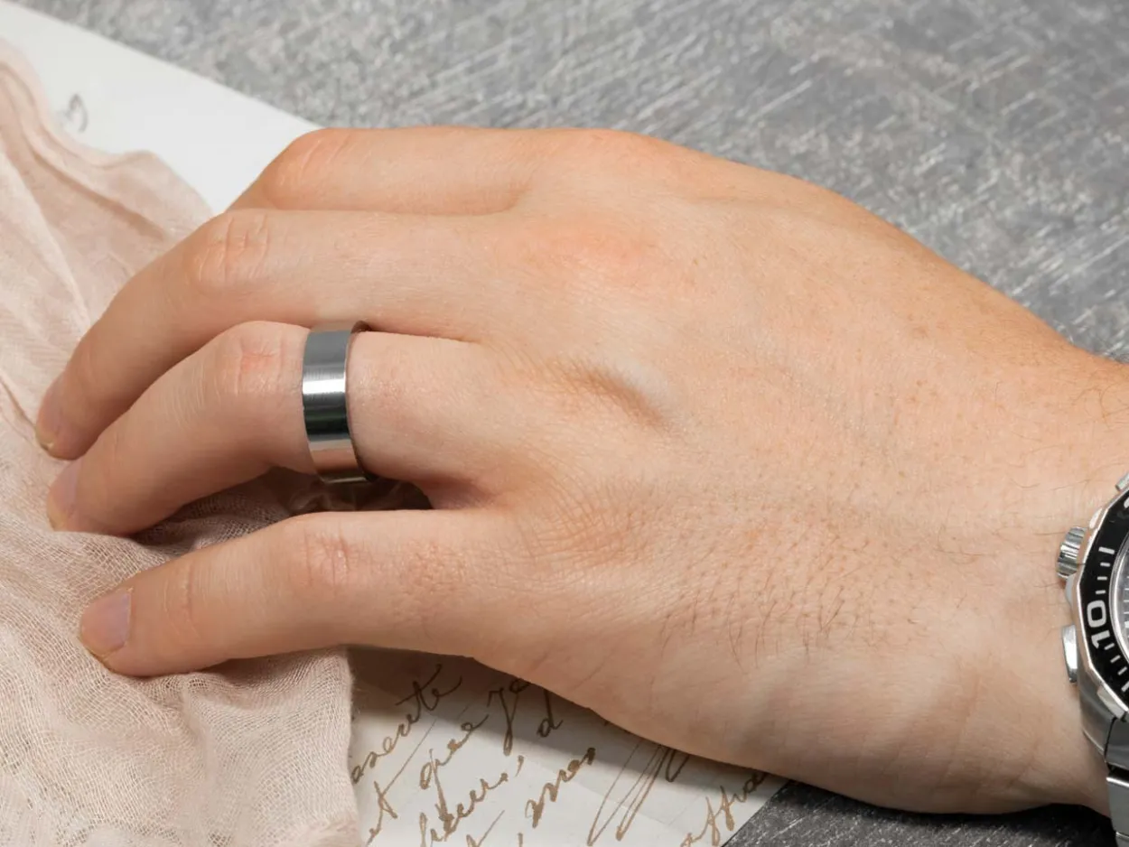 Titanium Flat Court Easy Fit Polished Wedding Ring 4.0mm, Size I, 1.6mm Wall