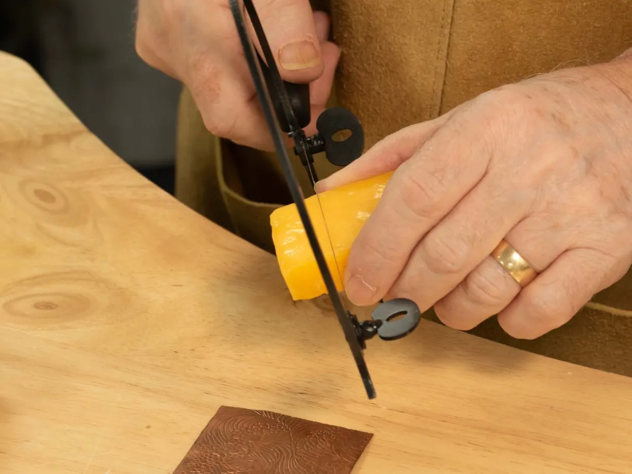 Vallorbe Glardon Saw Blades Set Of 24, Grades 2/0 And 3/0 With 1oz Beeswax Block