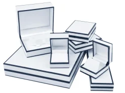 White Monochrome Stud Earring Box